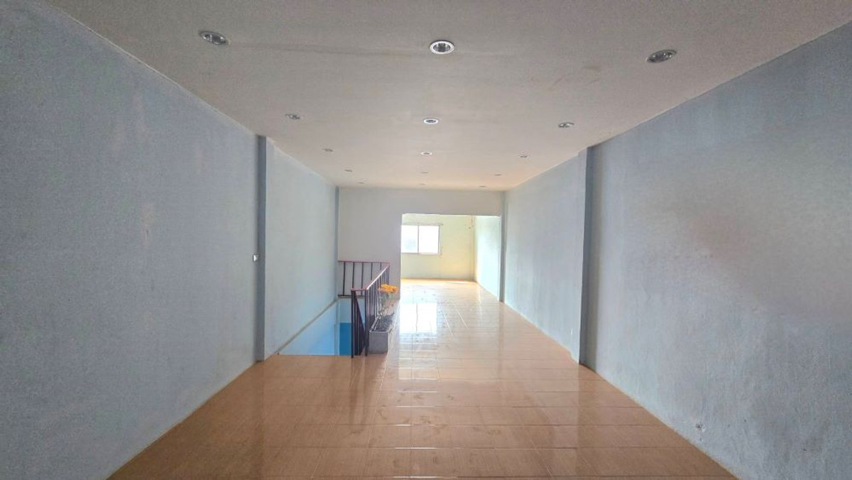 ขายอาคารพาณิชย์สระบุรี : ขายอาคารพาณิชย์3ชั้น พื้นที่ 16.1 ตร.ว. ถ.สุดบรรทัด ต.แก่งคอย อ.แก่งคอย จ.สระบุรี ทำเลทอง ติดถนนใหญ่ ใจกลางแก่งคอย