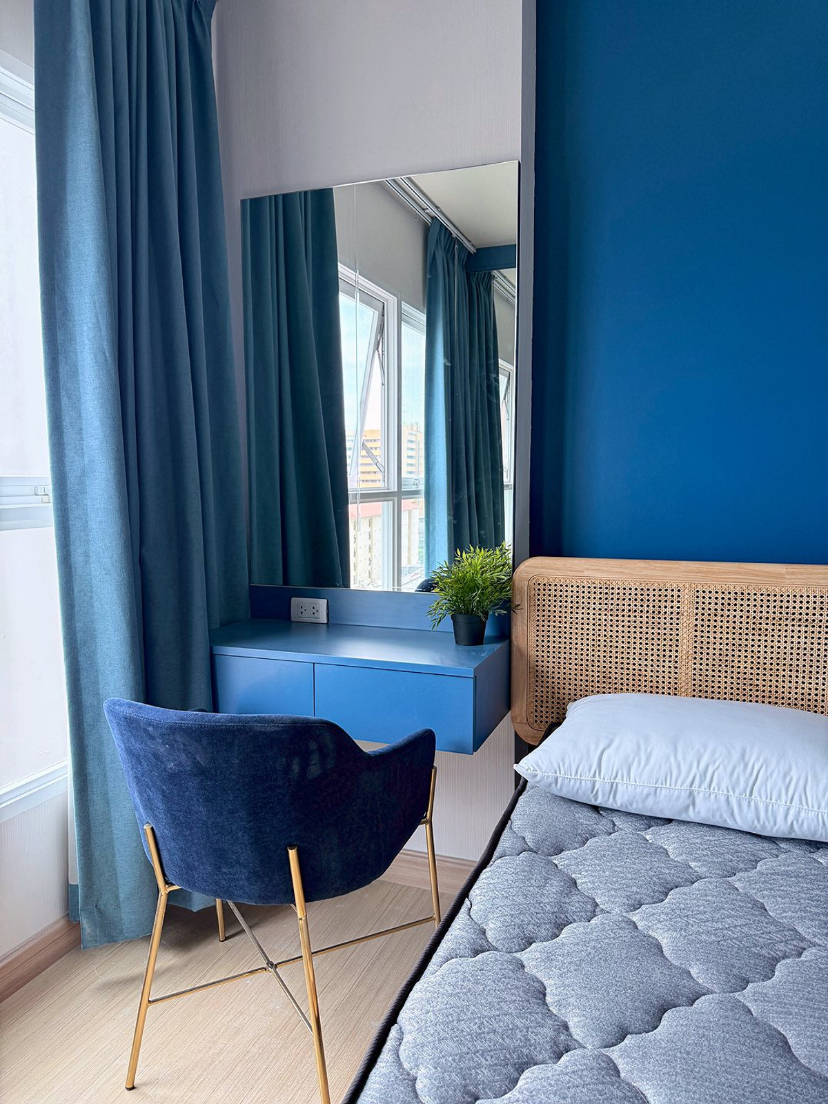 For RentCondoRamkhamhaeng, Hua Mak : PFD-07944 For rent Supalai Veranda Ramkhamhaeng, next to MRT, orange, 1 bedroom, 35 sq m., 7th floor, Building B.