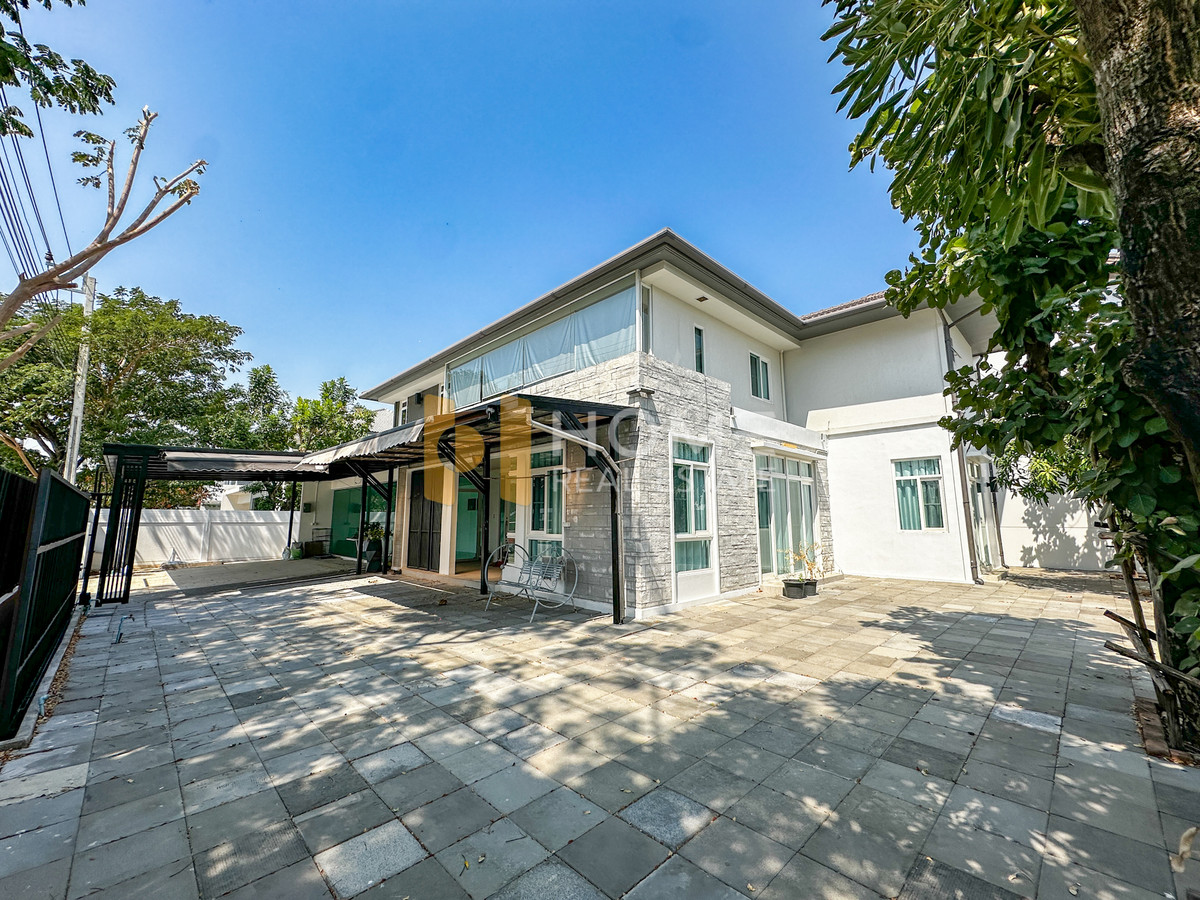 ขายบ้านบางนา แบริ่ง ลาซาล : Rare Item! บ้านหน้าทะเลสาบ วิวหลักล้าน 🏞️ มัณฑนา 2 บางนา กม.7 / 4 ห้องนอน (ขาย), Mantana 2 Bangna Km.7 / 4 Bedrooms (FOR SALE) YOK047