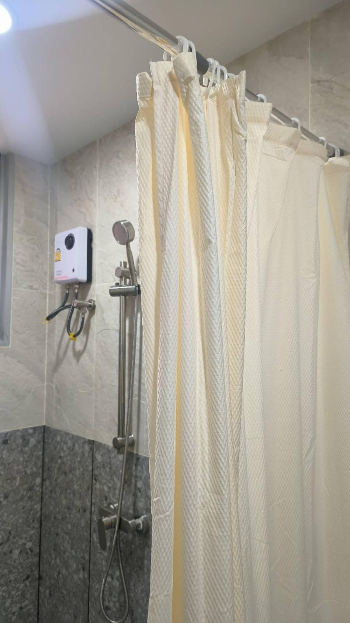 ขายคอนโดราชเทวี พญาไท : คอนโดหรู Pathumwan Resort 2 นอน 2 น้ำ 60 ตร.ม. ราคาพิเศษ 5.72 ล้าน! 
ชีวิตสุดคุ้มใจกลางเมือง พร้อมเข้าอยู่ทันที!