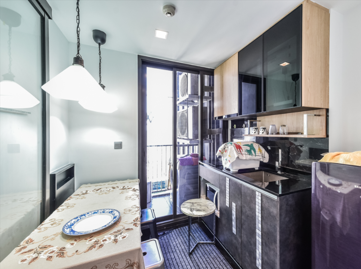 ขายคอนโดสะพานควาย จตุจักร : คอนโดใจกลางจตุจักร! The Line Jatujak-Mochit 1 นอน 3.62 ลบ. 
พร้อมเข้าอยู่ ทำเลทอง ใกล้ BTS/MRT สะดวกทุกการเดินทาง!