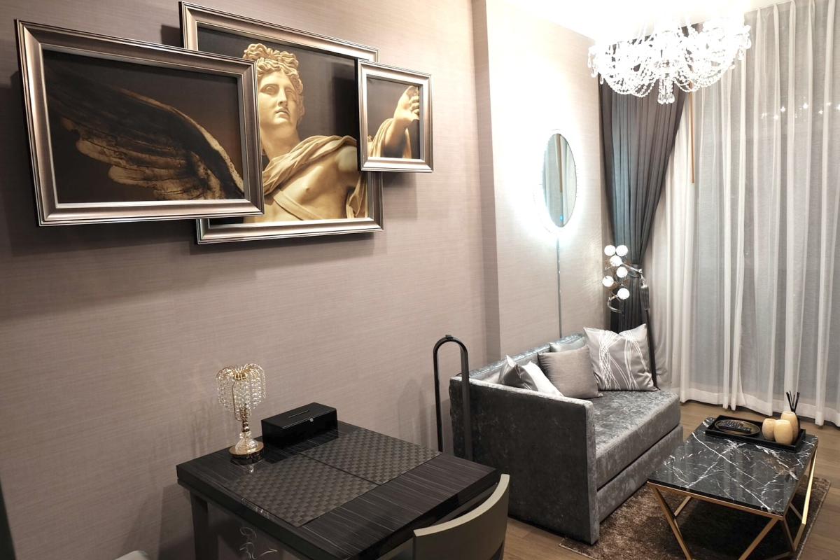 For SaleCondoSathorn, Narathiwat : Luxury 1 bedroom condo The Diplomat Sathorn 
Size 44 sq m. Price 7.44 million. Start a new life today!