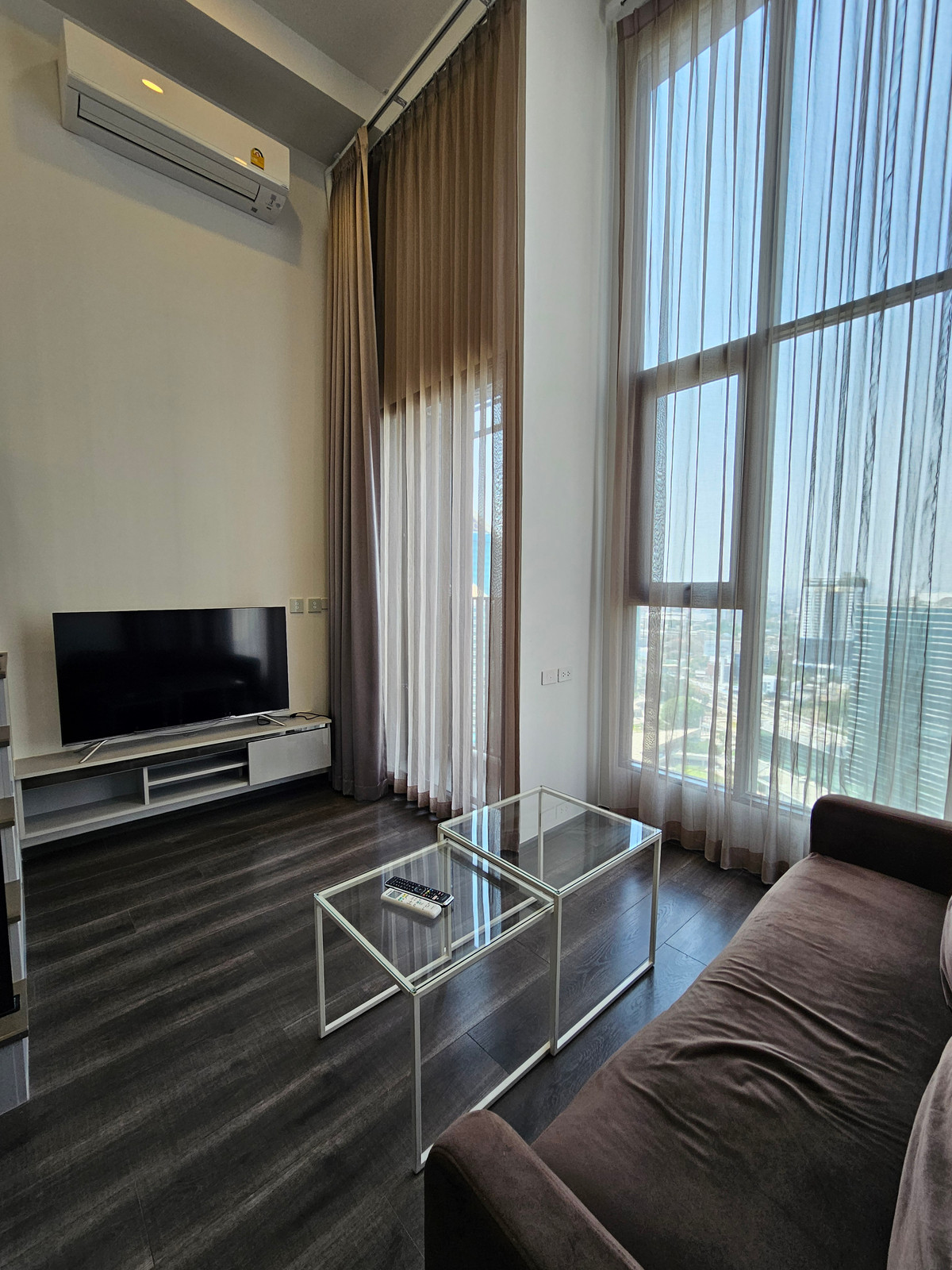 ให้เช่าคอนโดเกษตรศาสตร์ รัชโยธิน : ให้เช่าราคาดีที่สุด knightsbridge space ratchayothin ใกล้เมเจอร์รัชโยธิน ห้อง duplex ตอบไว064-974-2441