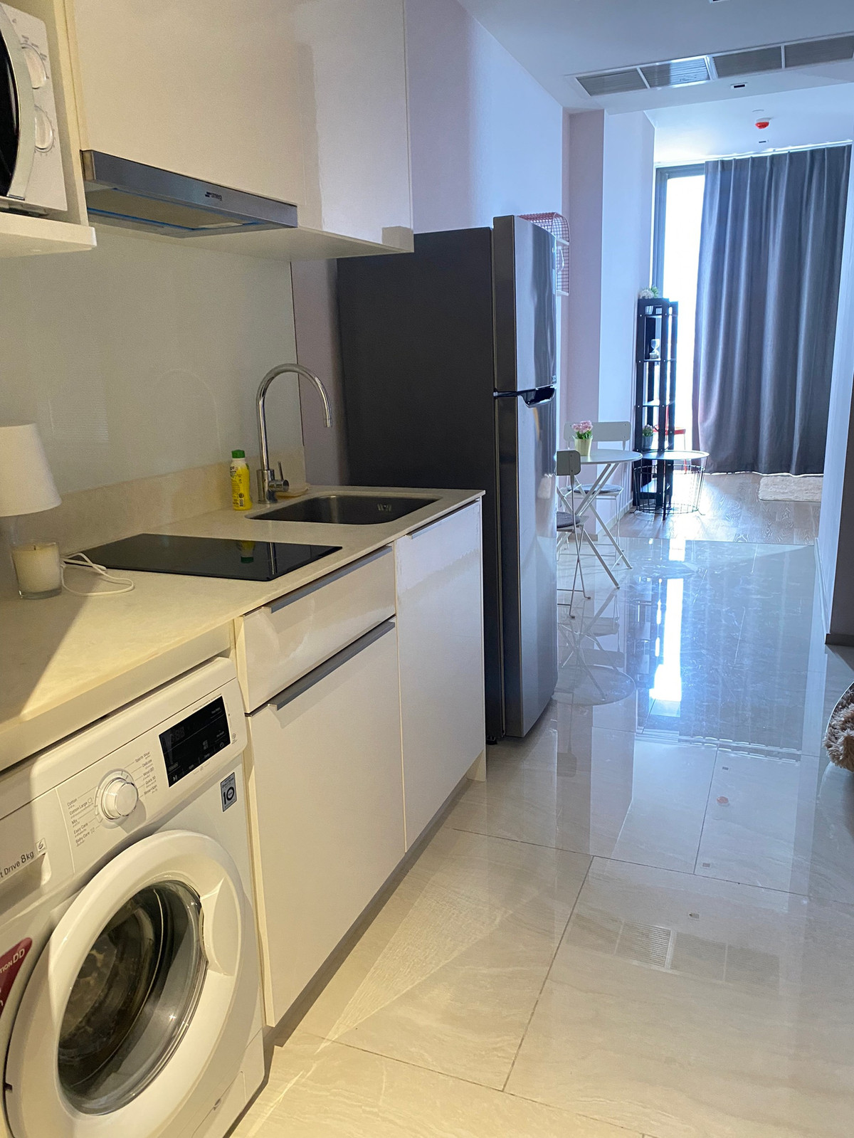 ให้เช่าคอนโดสีลม ศาลาแดง บางรัก : **Ashton Silom 50 Sq,m. Fully Finish @29,000บาท/month call Nong 096-2615656  ห้องกว้างมาก 50 ตรม. 1 นอน 1 น้ำ เฟอร์ครบ พร้อมอยู่   Location : Silom , Chongnonsi  Rental Price : 29,000 Baht/Month  Condominium near MRT, BTS  : Silom , Chong nonsiStation  Co