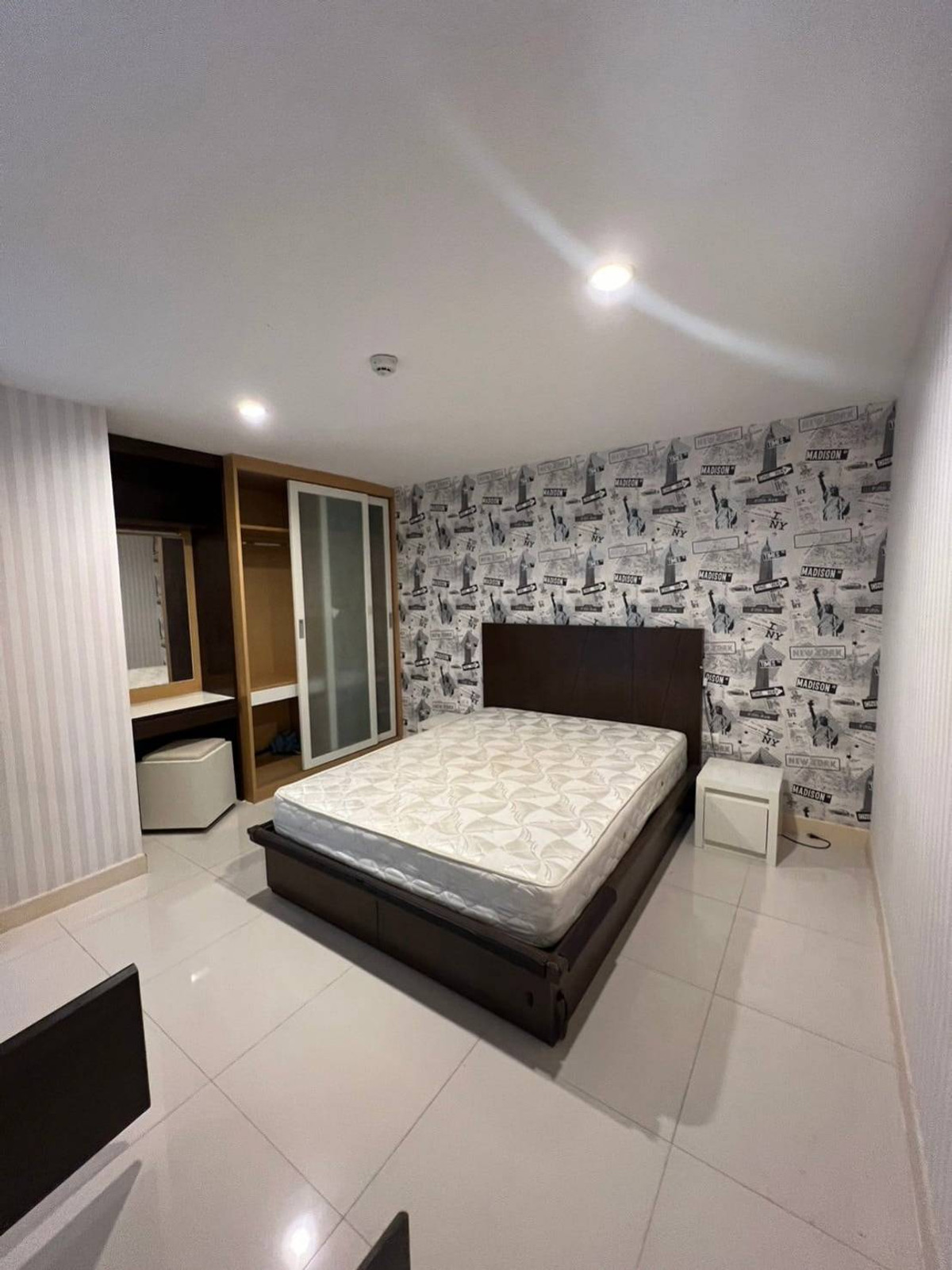 ให้เช่าคอนโดอ่อนนุช อุดมสุข : P-45485 วิวสระว่ายน้ำ! 2 ห้องนอน @ สุขุมวิท 101 ใกล้ BTS ปุณณวิถี! ราคา 13,000 บาท Line Id @easythaihome 085-592-2897