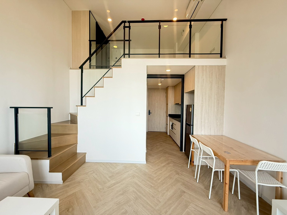 ให้เช่าคอนโดพระราม 9 เพชรบุรีตัดใหม่ RCA : 📍For rent 1-bed Duplex Live your best life in this stylish 2-story layout