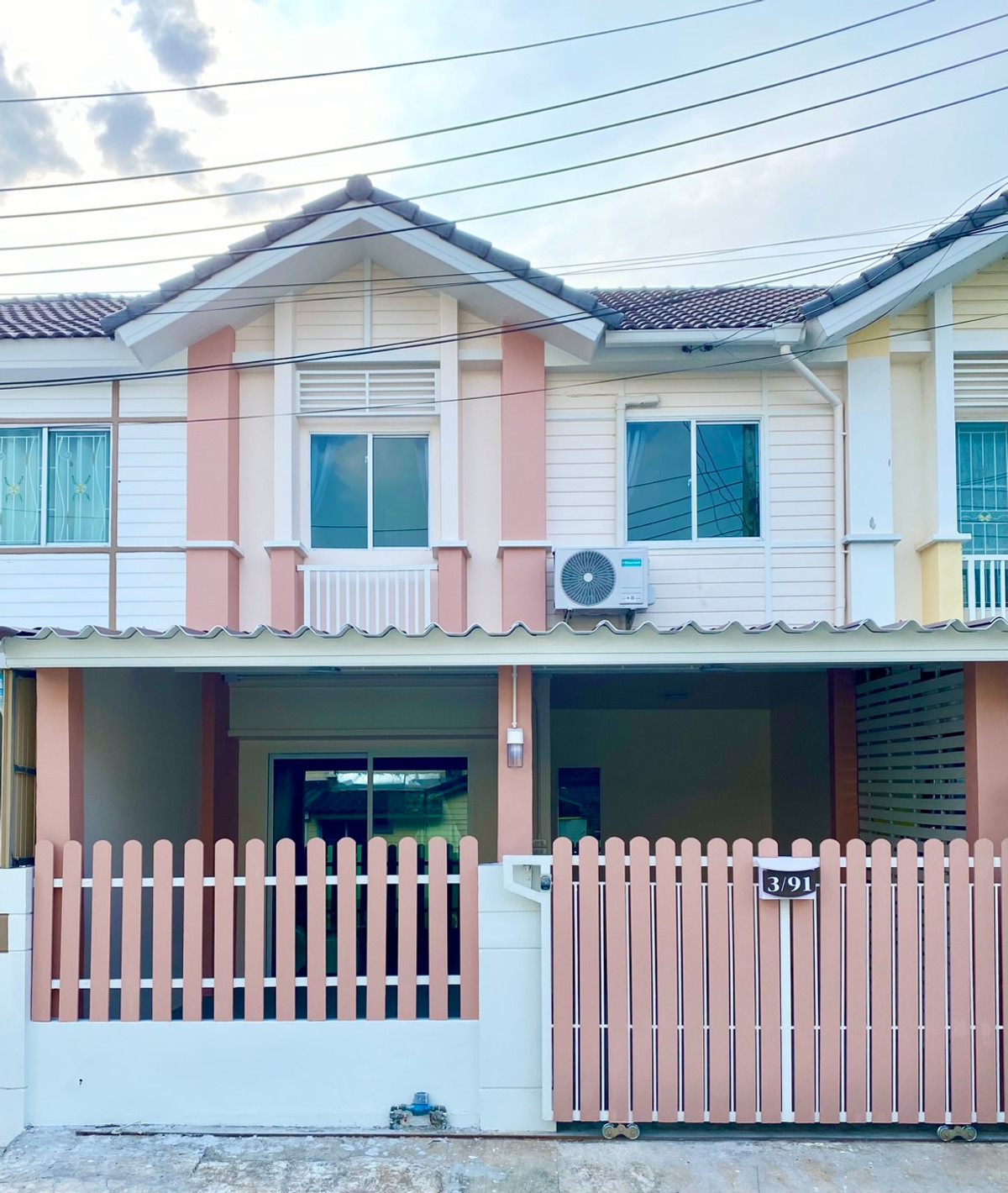 For SaleTownhomeRama 2, Bang Khun Thian : ❗️RARE ITEM❗️Very good location, urgent sale! Newly renovated townhome ready to move in [Owner sells it himself]