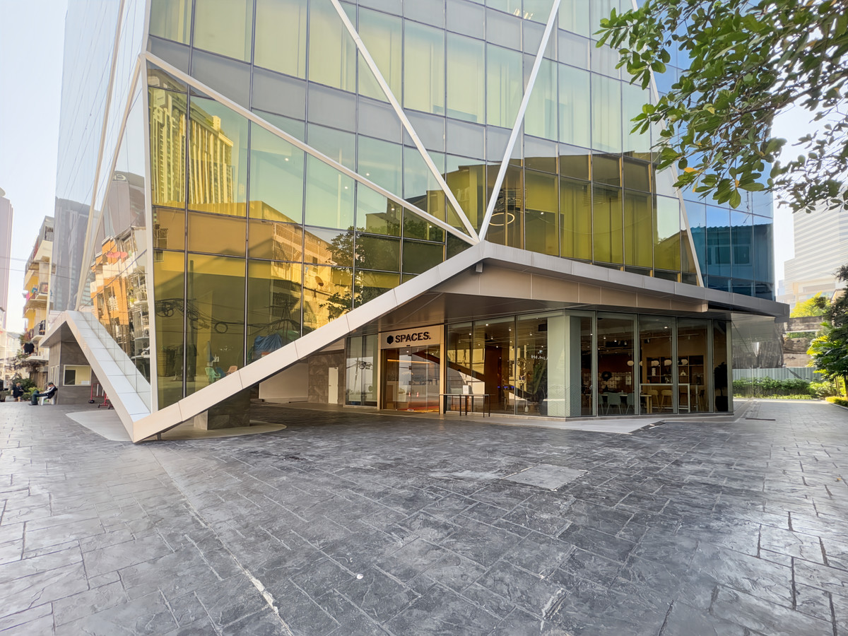 For RentOfficeRatchathewi,Phayathai : Tailor-made dream offices for 2 persons in Spaces Ratchathewi