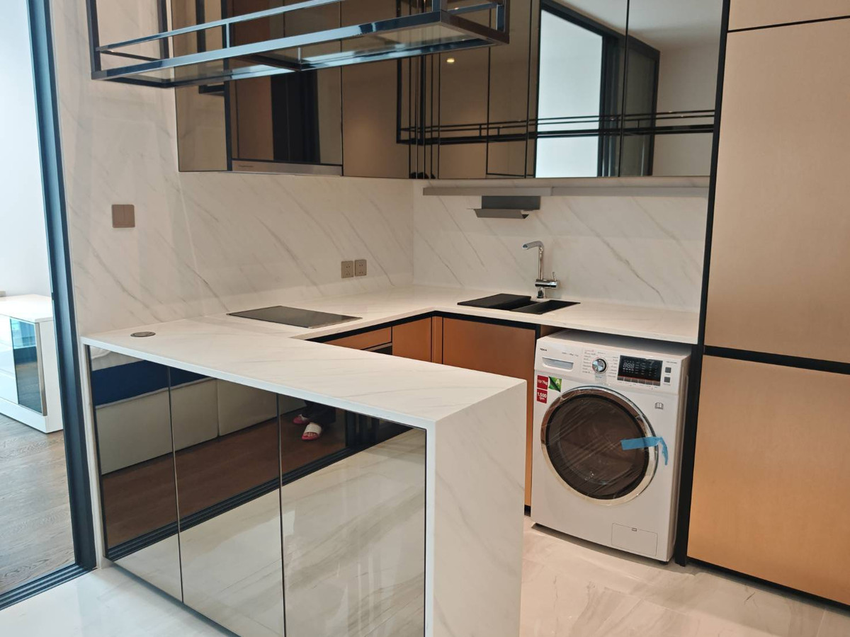 For RentCondoSathorn, Narathiwat : For rent, Supalai Icon Sathorn (42 sq m.), 1 bedroom, 1 bathroom, in the heart of Sathorn, near 2 BTS lines.