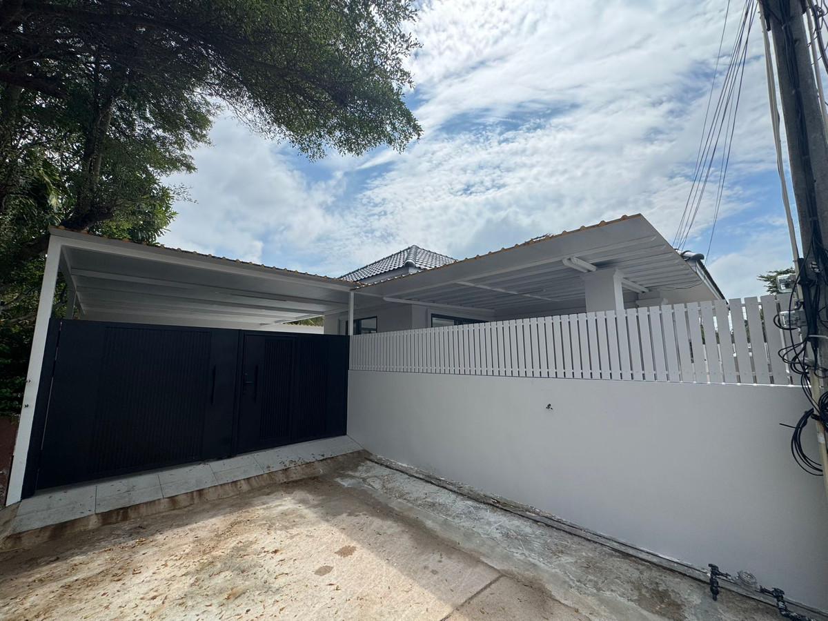 For SaleHousePattaya, Bangsaen, Chonburi : Single house Grand PMC 2 / 3 Bedrooms (FOR SALE) BEWN050