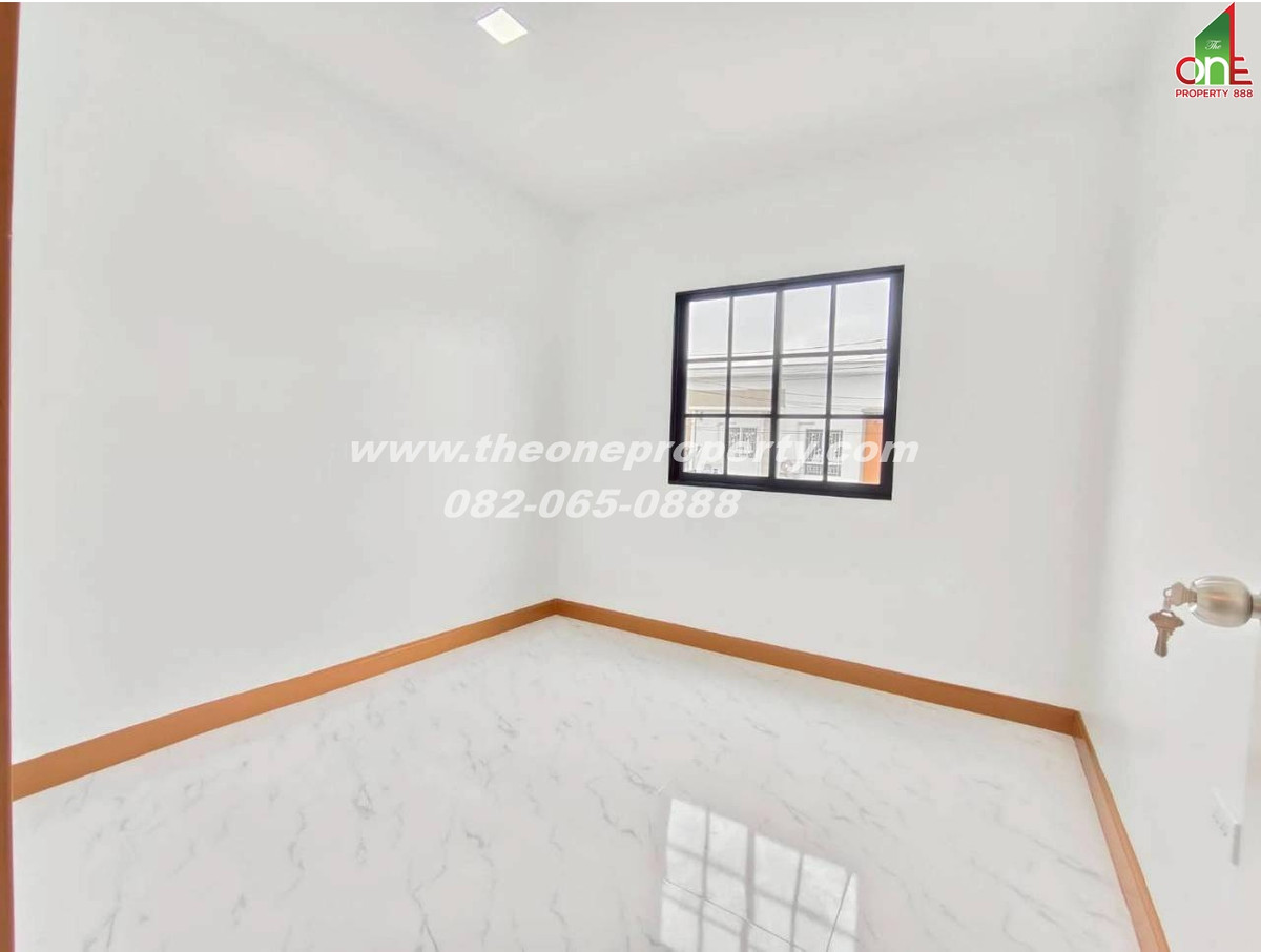 For SaleTownhomePathum Thani,Rangsit, Thammasat : 2-story townhouse, 17.8 sq m. (entire house renovated) Pruksa Village 60/1 Rangsit-Bang Phun Rangsit-Pathum Thani Rd. Mueang Pathum Thani, Pathum Thani