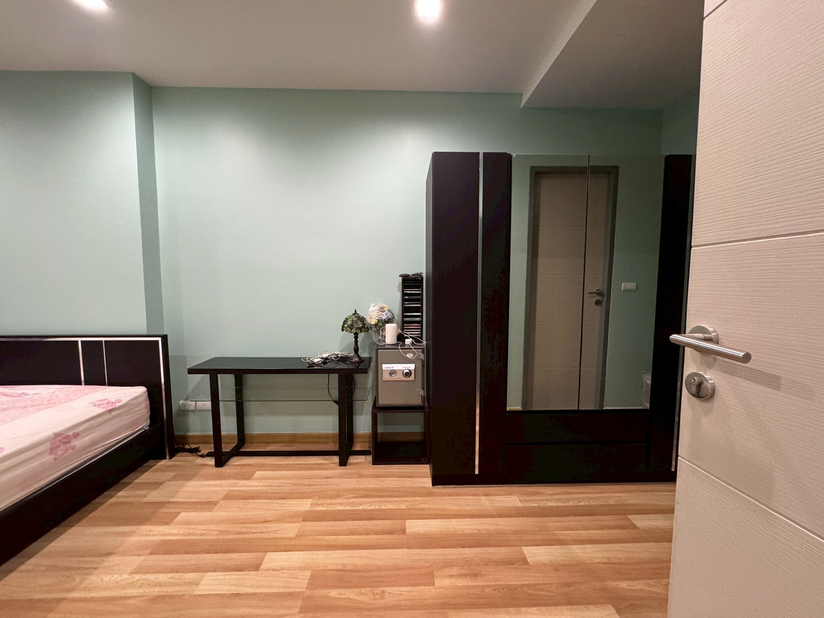 ขายคอนโดราชเทวี พญาไท : ขาย Ideo Verve Ratchaprarop อยู่ติด Airport Link Ratchaprarop ขายขาดทุนเลย