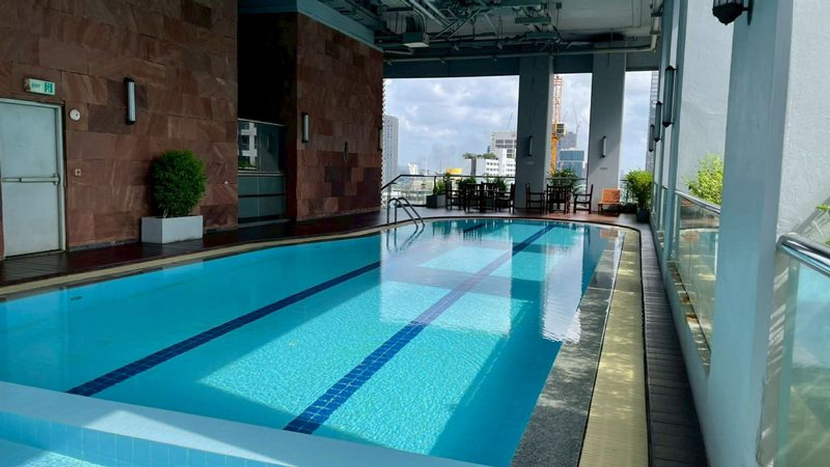 For RentCondoSilom, Saladaeng, Bangrak : Condo room for rent, Silom Suite (Sathorn 12)