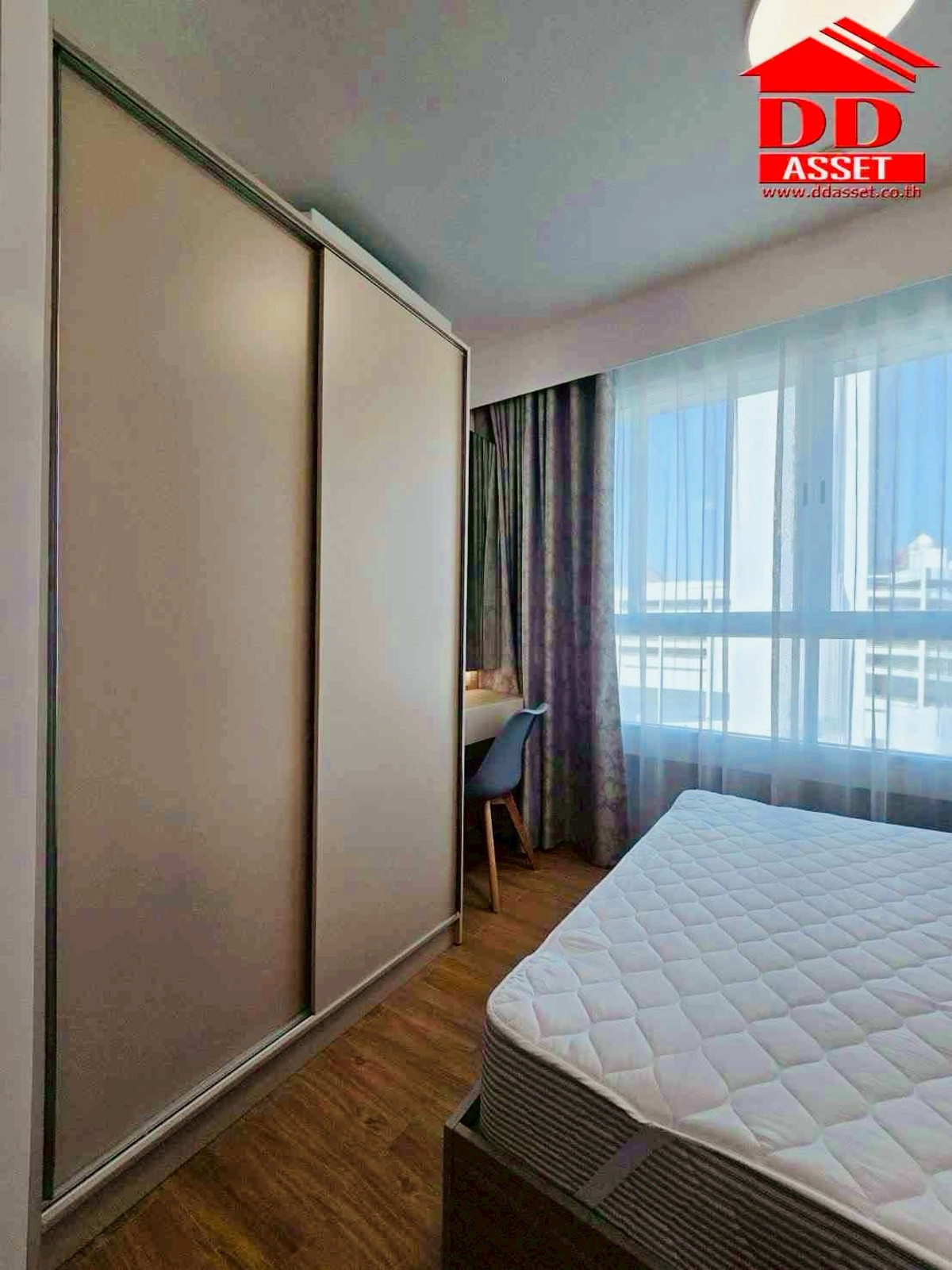 ให้เช่าคอนโดพระราม 9 เพชรบุรีตัดใหม่ RCA : FOR RENT I-biza Residence RCA (ไอ บิซา อาร์ซีเอ) Rama9  Code : C8407