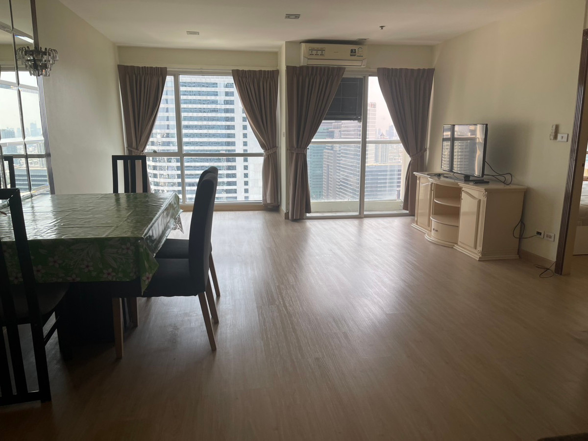 For RentCondoSilom, Saladaeng, Bangrak : Condo room for rent, Silom Suite (Sathorn 12)