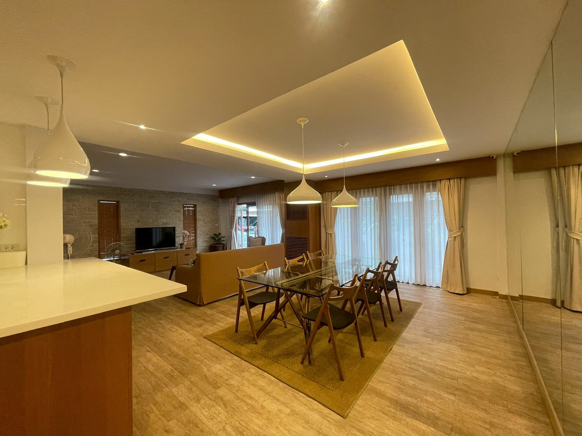 HousePattanakan, Srinakarin : For sale/rent, beautiful house ready to move in, 3 floors, 4 bedrooms, Panya Pattanakarn Village, size 58 sq m, usable area 350 sq m.