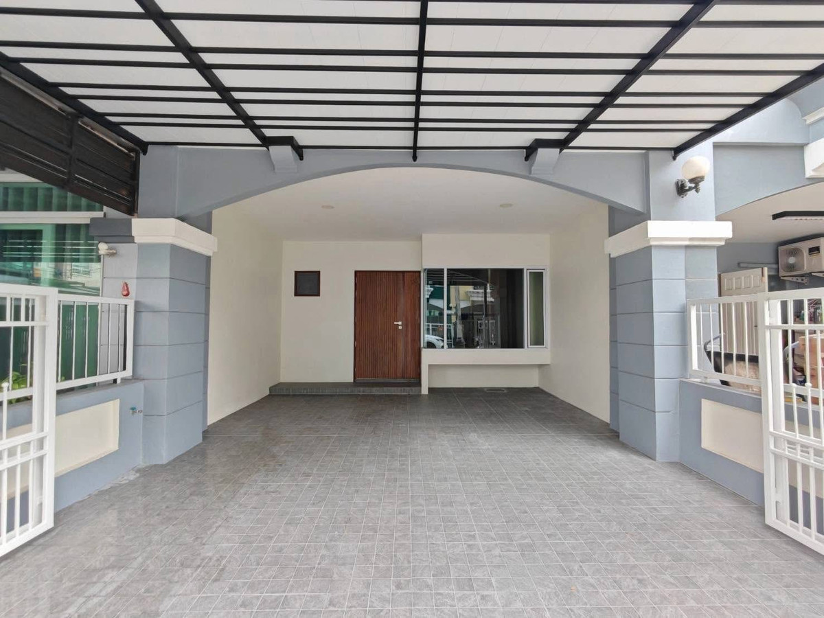 For RentTownhomeKaset Nawamin,Ladplakao : Townhome for rent, newly renovated, Premium Place 1, Mayalap, next to Mayalap BTS. Near Liab Duan Market, Ramintra