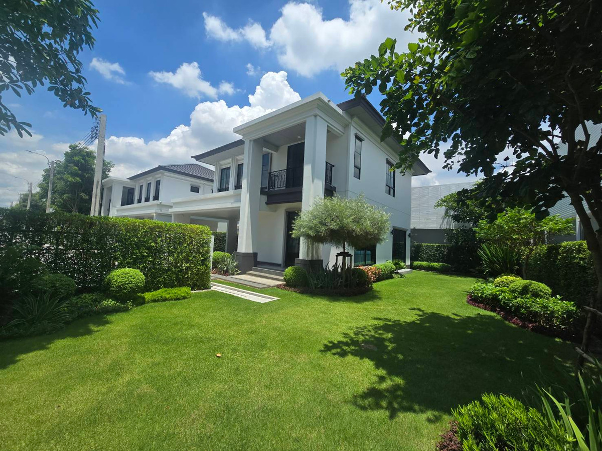 ขายบ้านลาดกระบัง สุวรรณภูมิ : บ้านที่ “พื้นที่สีเขียวเยอะ” แปลงมุม หายาก 📲 081-8119186