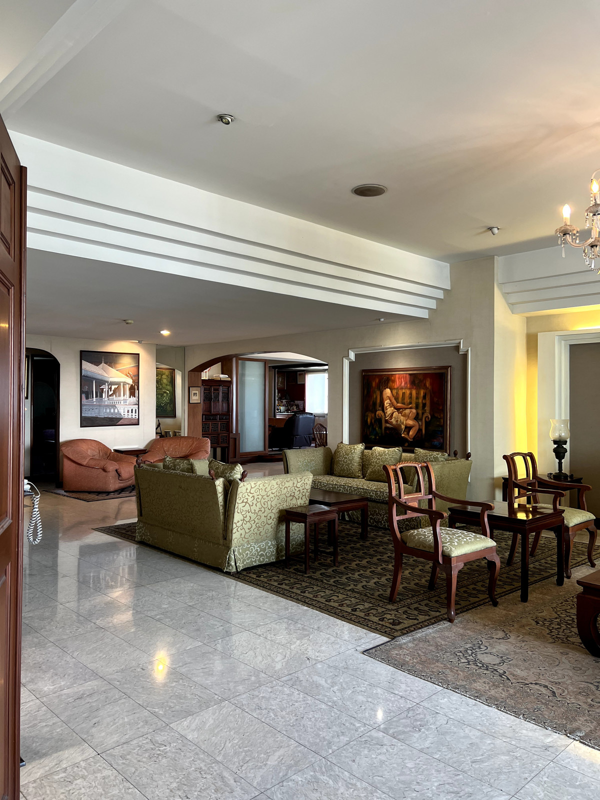 ขายคอนโดสุขุมวิท อโศก ทองหล่อ : [For sale] Oriental Tower, Soi Ekkamai 12, pets allowed 