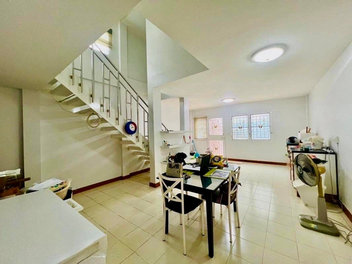 ให้เช่าทาวน์โฮมลาดพร้าว101 แฮปปี้แลนด์ : ให้เช่า Merit Place ลาดพร้าว 87 – ทาวน์เฮ้าส์ 3 ชั้นให้เช่า ทำเลเมือง ใกล้ทางด่วน เดินทางสะดวก