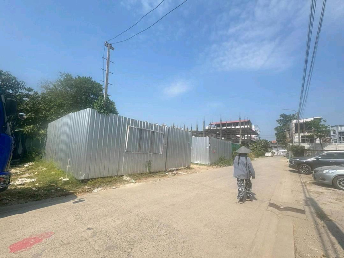 ขายที่ดินเกษตร นวมินทร์ ลาดปลาเค้า : ขายที่ดินถมแล้วถนนนวลจันทร์ ซอย 6  เนื้อที่ 212 ตรว. ต่ำกว่าราคาตลาด 