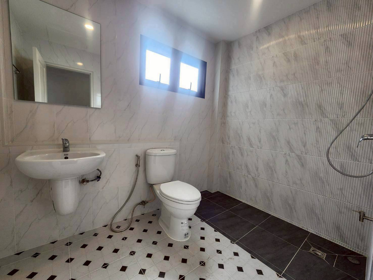 For SaleHouseNonthaburi, Bang Yai, Bangbuathong : 2-story detached house for sale, Thanasiri Rattanathibet, Bang Yai, Bang Bua Thong, Nonthaburi, Central Westgate Bang Yai, MRT (Purple Line), Bang Rak Yai Station. and Bang Phlu Station