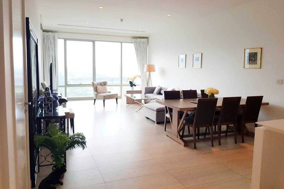 ให้เช่าคอนโดวิทยุ ชิดลม หลังสวน : ให้เช่า เอท ทองหล่อ เรสซิเดนซ์ 3 ห้องนอน 3 ห้องน้ำ ใกล้ BTS ทองหล่อ