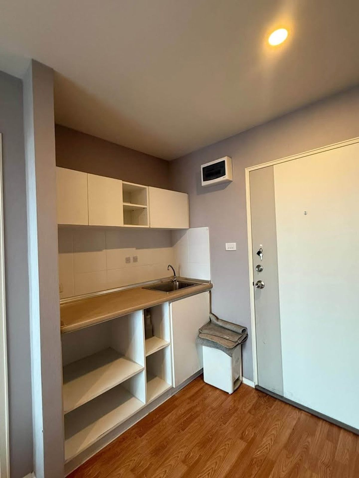 For RentCondoPattanakan, Srinakarin : 🔥 For rent Lumpini Ville Phatthanakan-Srinakarin 🔥 📍 Near Airport Link Hua Mak 🚆 Convenient travel