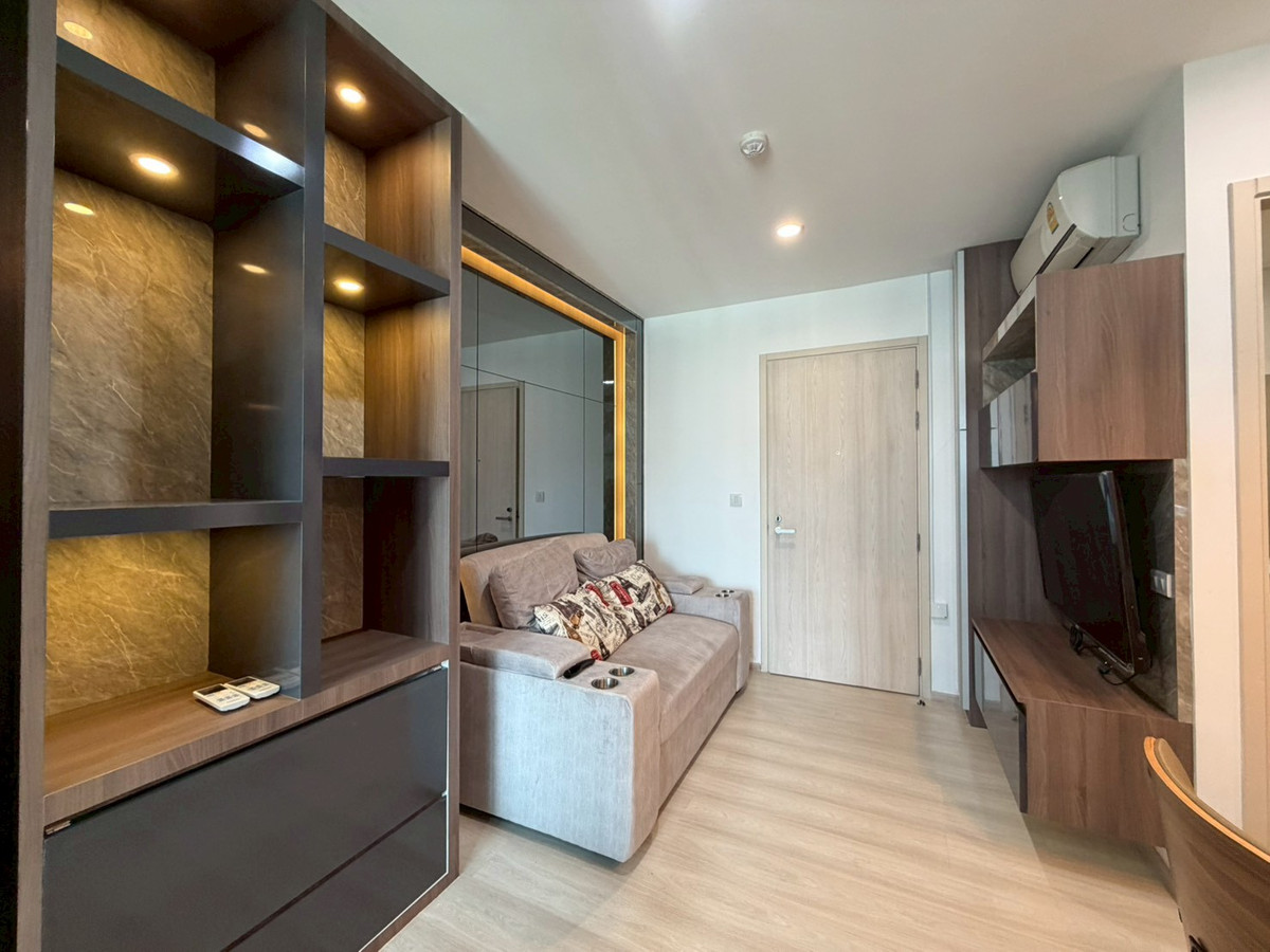 ให้เช่าคอนโดพระราม 9 เพชรบุรีตัดใหม่ RCA : 🌳 ให้เช่าคอนโด Life Asoke ขนาด 35 ตรม. 1 นอน Plus  สนใจนัดดูห้องที่ 0993529495