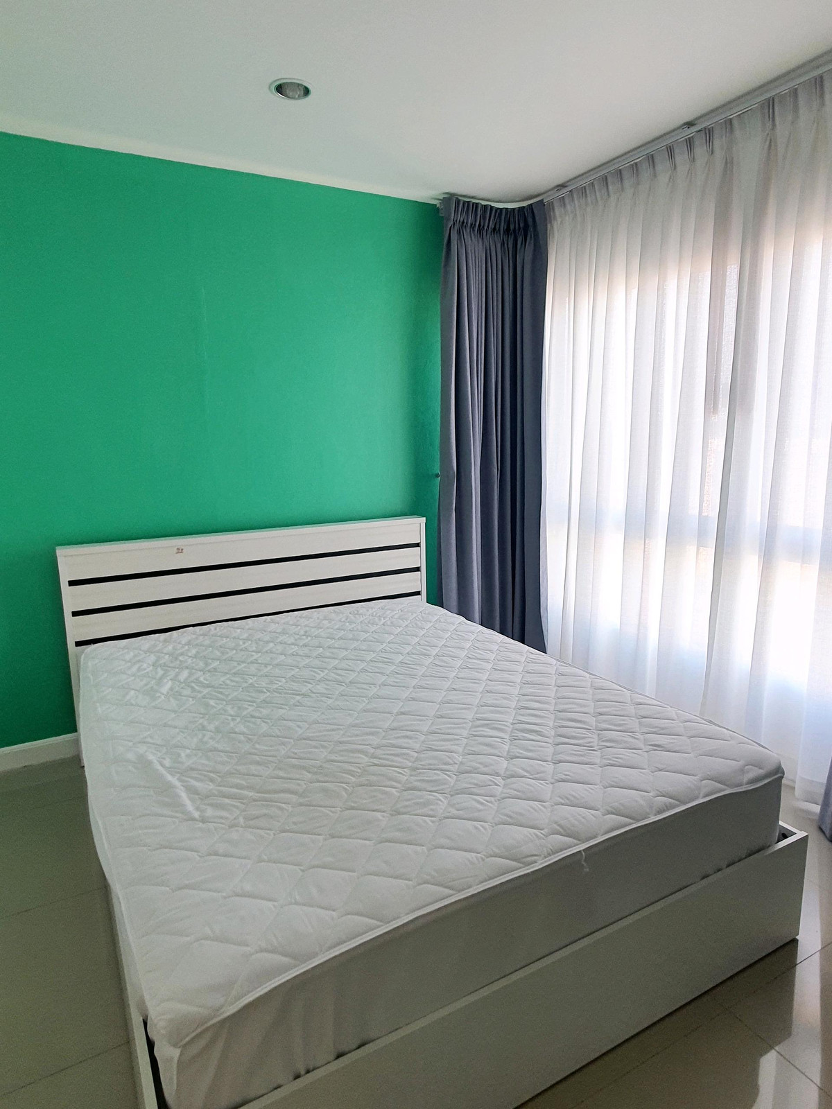 ให้เช่าคอนโดมีนบุรี-ร่มเกล้า : เช่า เดอะฮับคอนโด-รามคำแหง 164 แยก 1