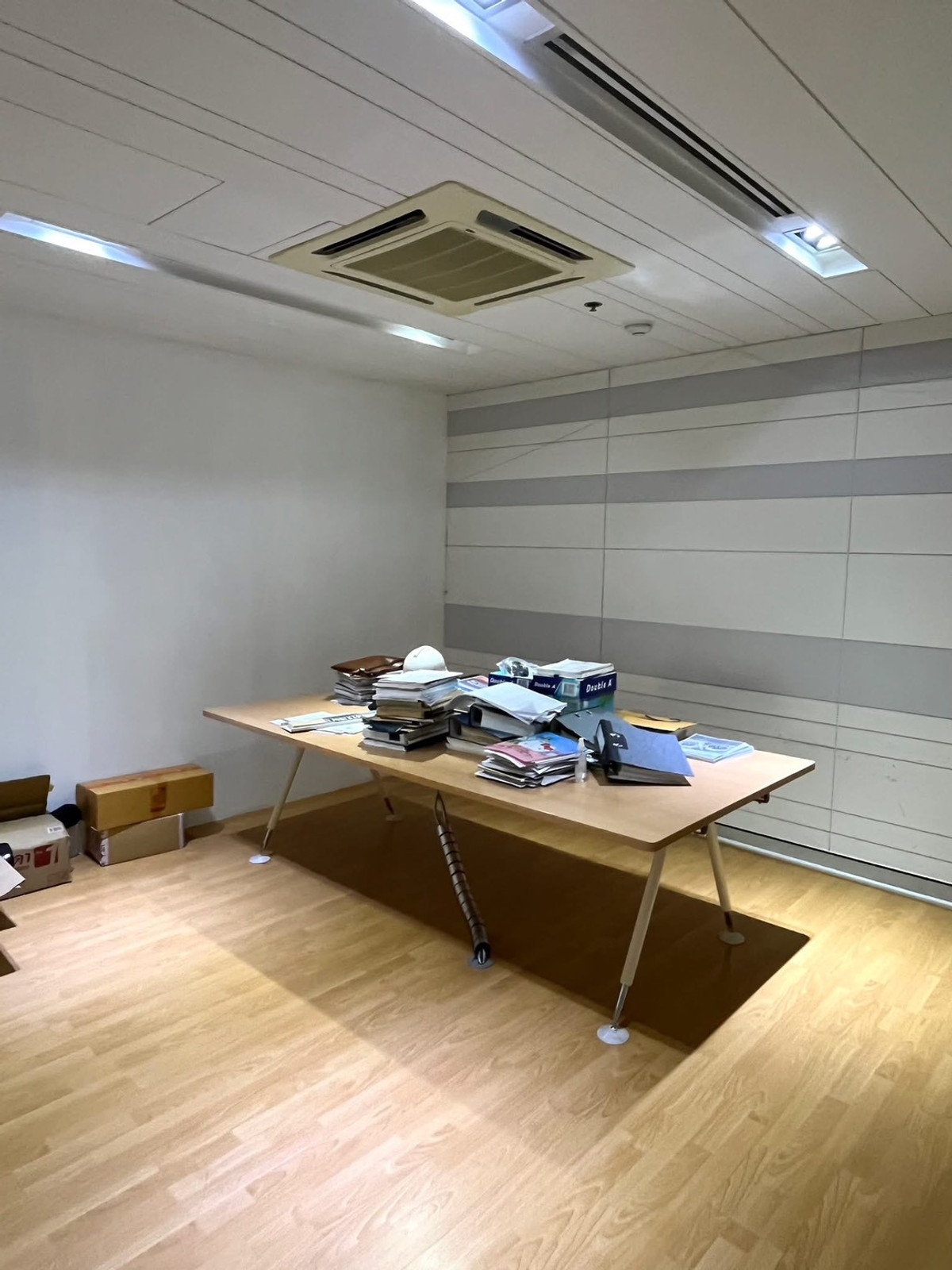 For RentHome OfficeSukhumvit, Asoke, Thonglor : LTH14318 – Office Space for Rent | Richmond Tower Sukhumvit 26 | 209.63 sqm | Floor 10 | Near BTS Phrom Phong | 85K/Month | Office for rent, Richmond Tower Sukhumvit 26