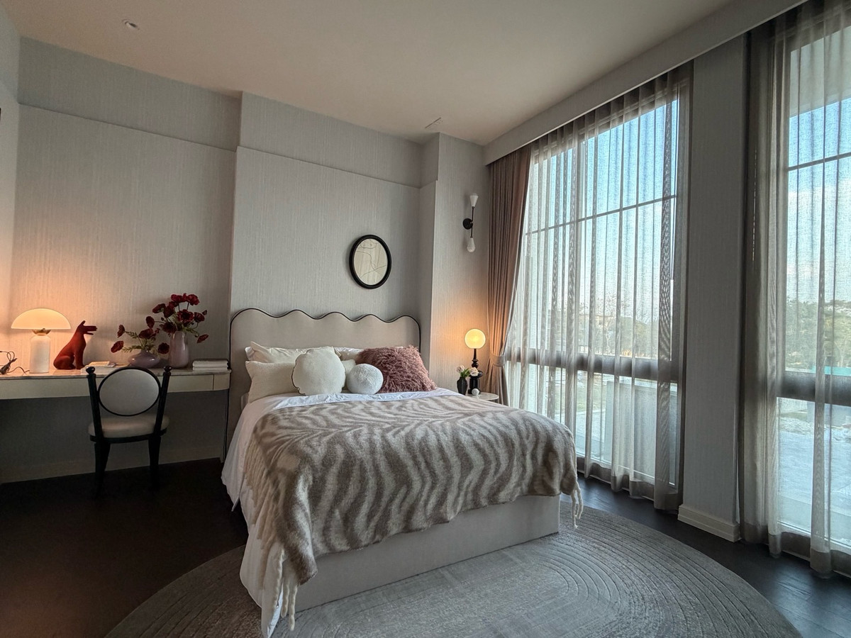 For SaleHousePattanakan, Srinakarin : Connoiseur Phatthanakan, located at the beginning of Soi Phatthanakan 32, fully furnished, last house. If interested, you can negotiate the price.