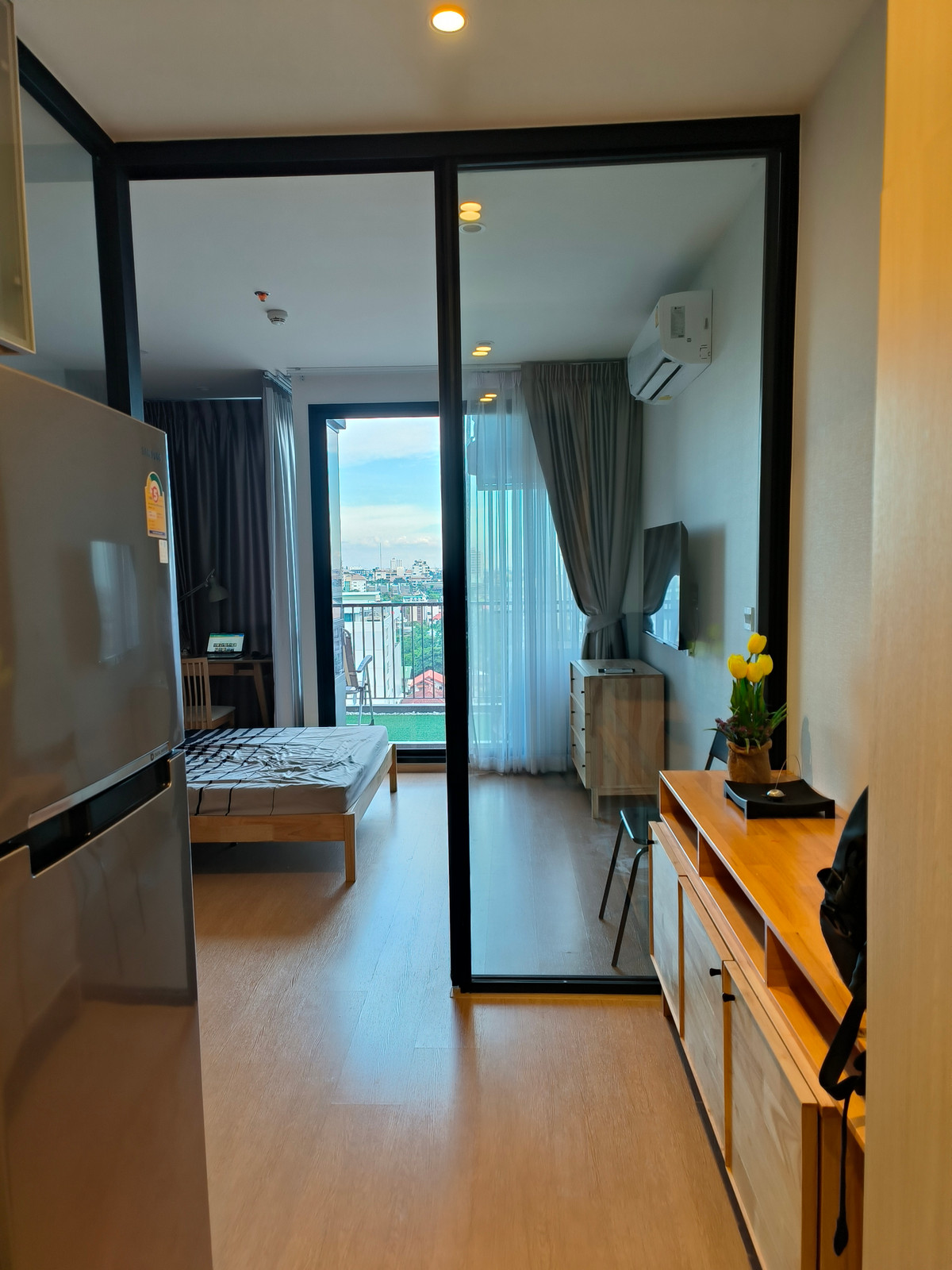 ขายคอนโดสุขุมวิท อโศก ทองหล่อ : ขายคอนโด Maru เอกมัย ราคาดี 5 ล้าน 1 ห้องนอน Pet Friendly ทำเลเอกมัย