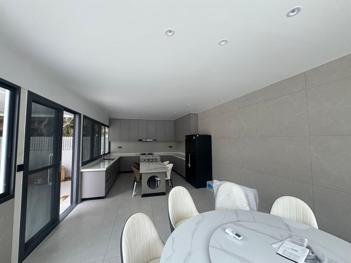 For SaleHousePattaya, Bangsaen, Chonburi : Single house Grand PMC 2 / 3 Bedrooms (FOR SALE) BEWN050