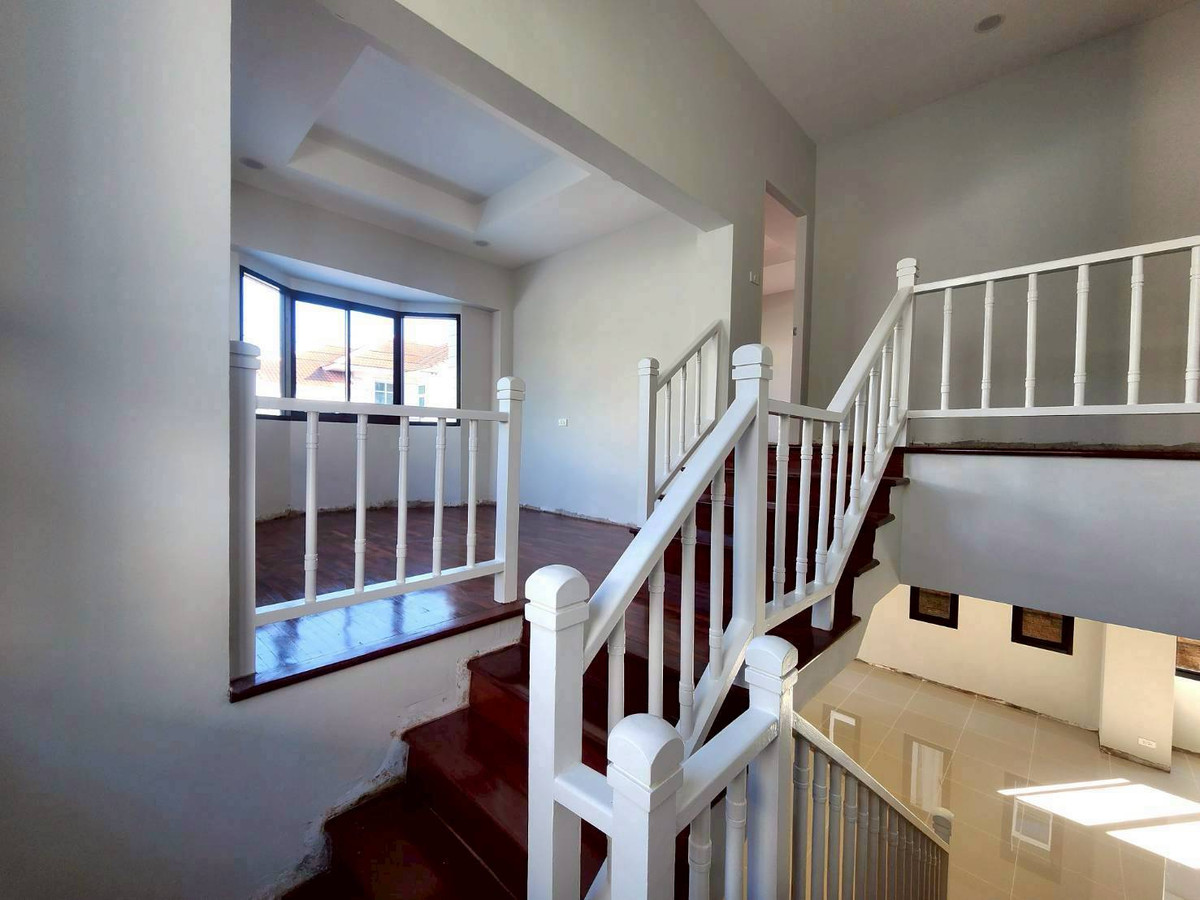 For SaleHouseNonthaburi, Bang Yai, Bangbuathong : 2-story detached house for sale, Thanasiri Rattanathibet, Bang Yai, Bang Bua Thong, Nonthaburi, Central Westgate Bang Yai, MRT (Purple Line), Bang Rak Yai Station. and Bang Phlu Station