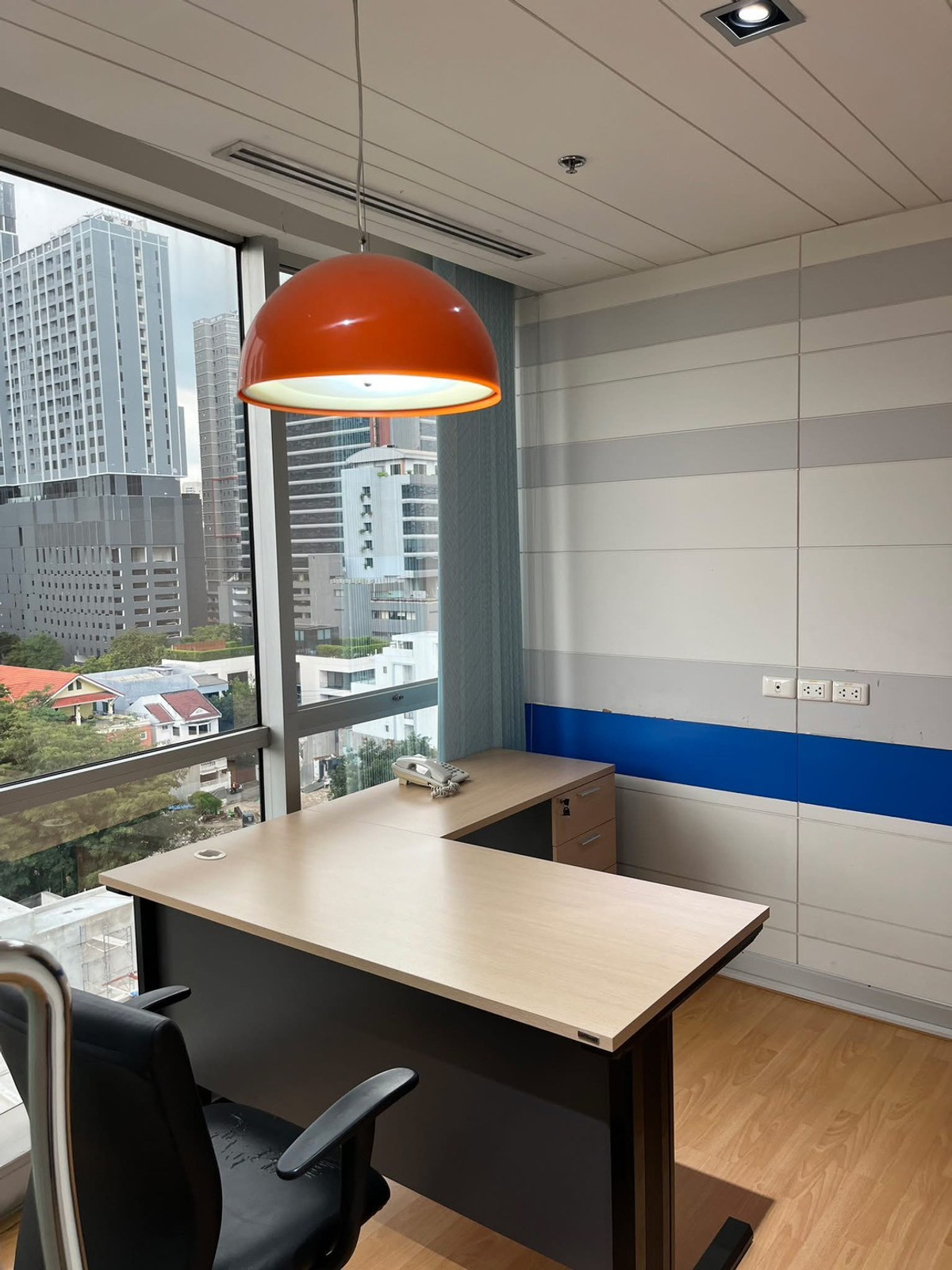 For RentHome OfficeSukhumvit, Asoke, Thonglor : LTH14318 – Office Space for Rent | Richmond Tower Sukhumvit 26 | 209.63 sqm | Floor 10 | Near BTS Phrom Phong | 85K/Month | Office for rent, Richmond Tower Sukhumvit 26