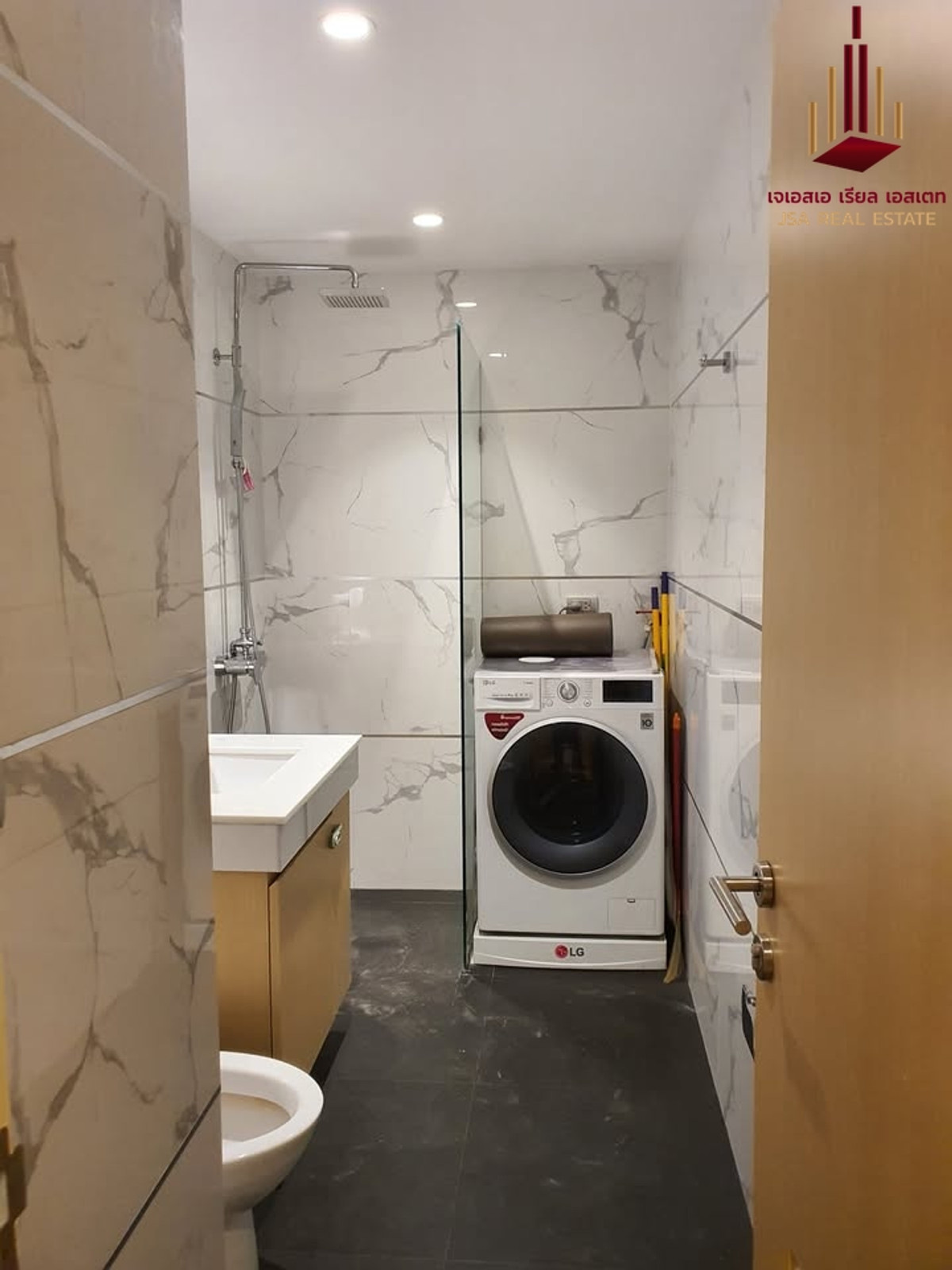 ให้เช่าคอนโดนานา : ✨ For Rent: Liberty Park 2 Condo ✨  💰 Only 42,500 THB/month