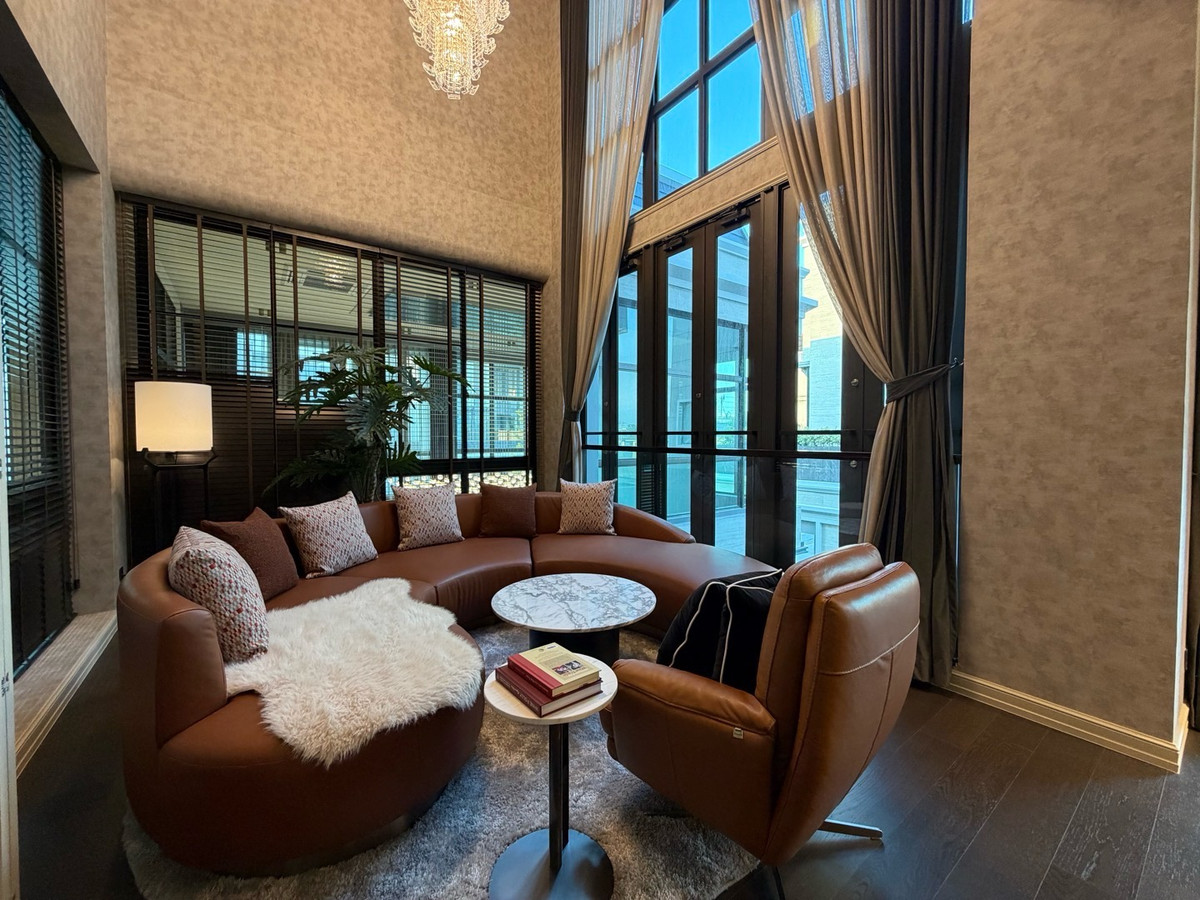 For SaleHousePattanakan, Srinakarin : Connoiseur Phatthanakan, located at the beginning of Soi Phatthanakan 32, fully furnished, last house. If interested, you can negotiate the price.