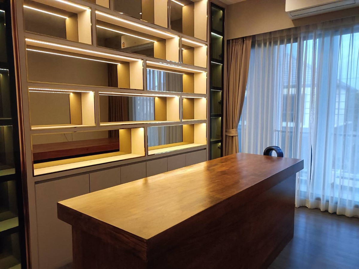 For RentHousePattanakan, Srinakarin : For rent, 56 sq m, 3 bedrooms, 4 bathrooms, 2-story detached house, Bangkok Boulevard Rama 9-2.