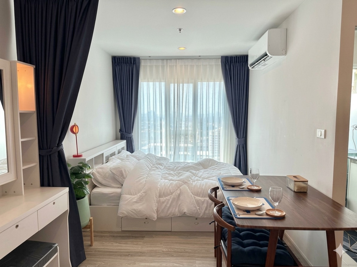 ให้เช่าคอนโดบางนา แบริ่ง ลาซาล : 🔥 Condo for Rent – Regent Home Bangna (Short to Medium Term) 🔥
(Only 400 meters from BTS Bangna – Ready to move in!)

📍 Location: Bangna
🏢 Project: Regent Home Bangna
📏 Size: 28 sq.m. (1 Bedroom – open plan)
📍 Floor: 24 | Building A
🌊 River view | 