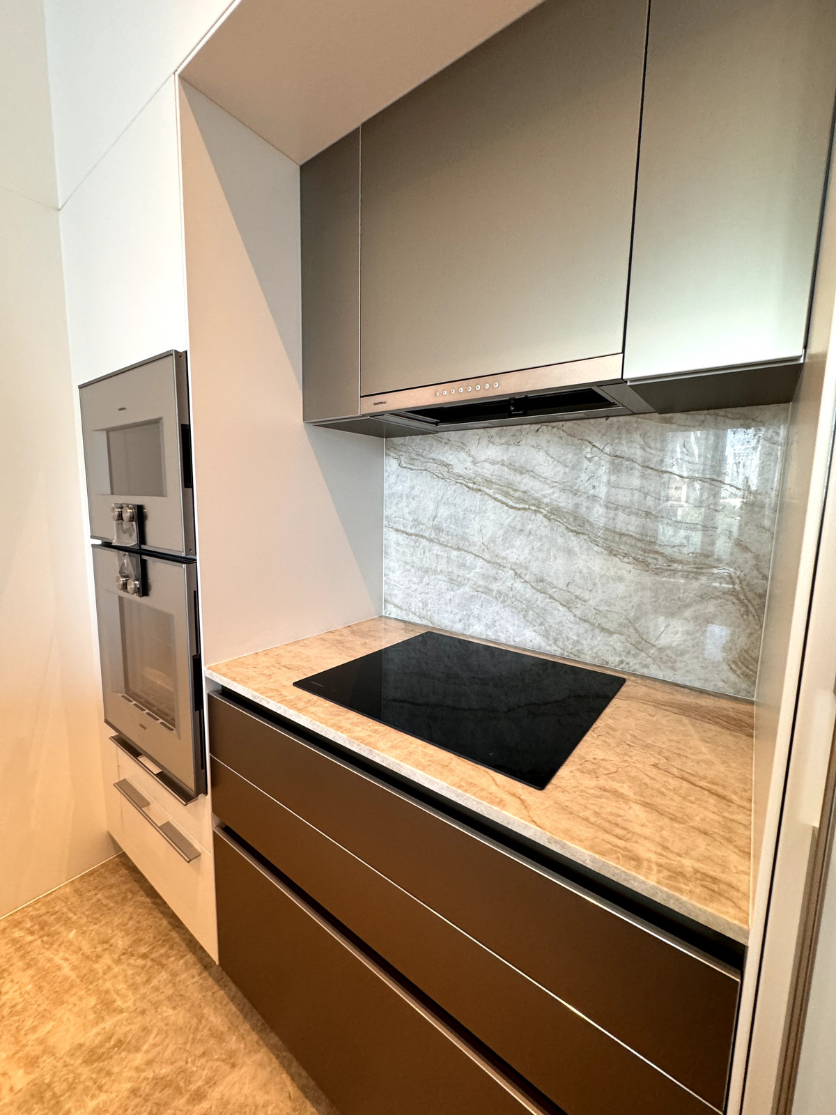 For RentCondoWitthayu, Chidlom, Langsuan, Ploenchit : SCOPE หลังสวน ให้เช่า 1 นอน 1 น้ำ พื้นที่ 83 ตรม  150,000 บาท สนใจโทร น้อง 096-2615656 พร้อมให้นัดหมายเข้าชมทุกวัน  For Rent SCOPE Luang Suan 1bed 1 bath 83 Sq,m Rental price 150,000 Baht   call Nong 096-2615656 Ready to touring everyday   ห้องกว้าง 83 ตร