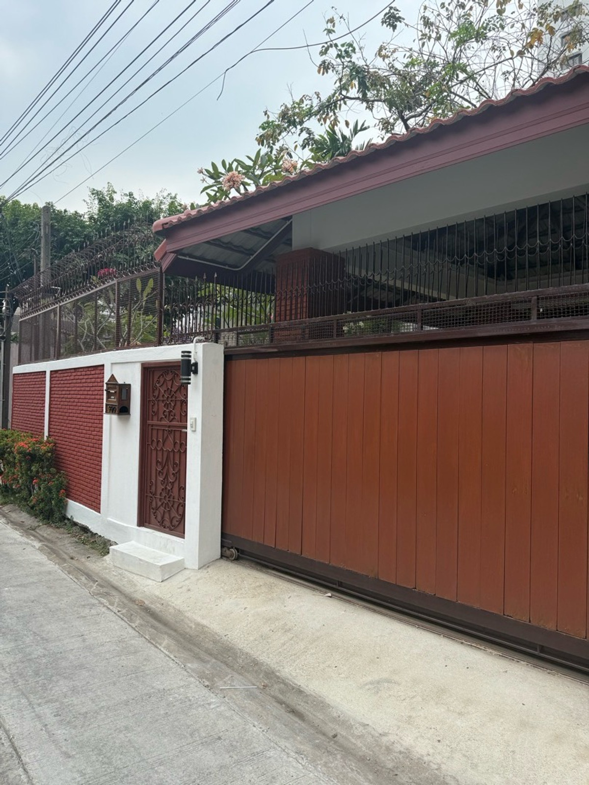 ขายบ้านนานา : ขาย บ้านเดี่ยว ซอย สมาหาร สุขุมวิท 4