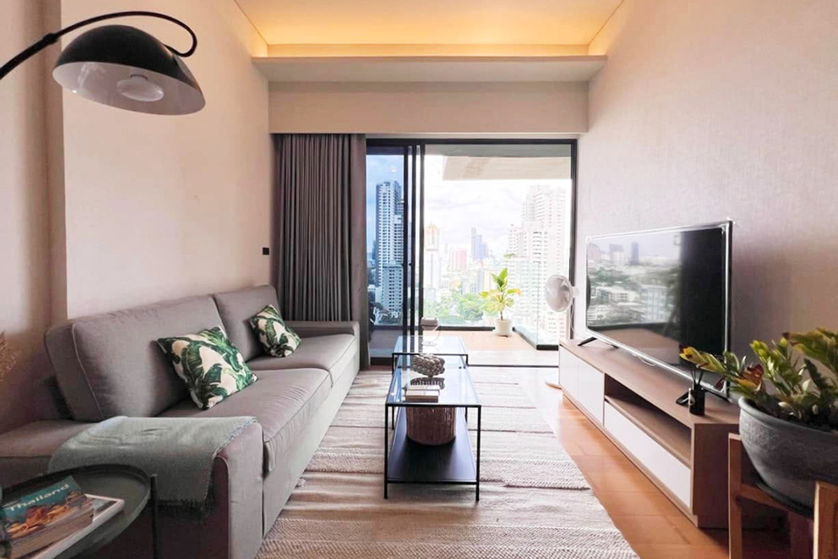 ให้เช่าคอนโดสุขุมวิท อโศก ทองหล่อ : ให้เช่า ไซมิส เอ๊กซ์คลูซีพ สุขุมวิท 31 ตกแต่งครบ 2 ห้องนอน 1 ห้องน้ำ