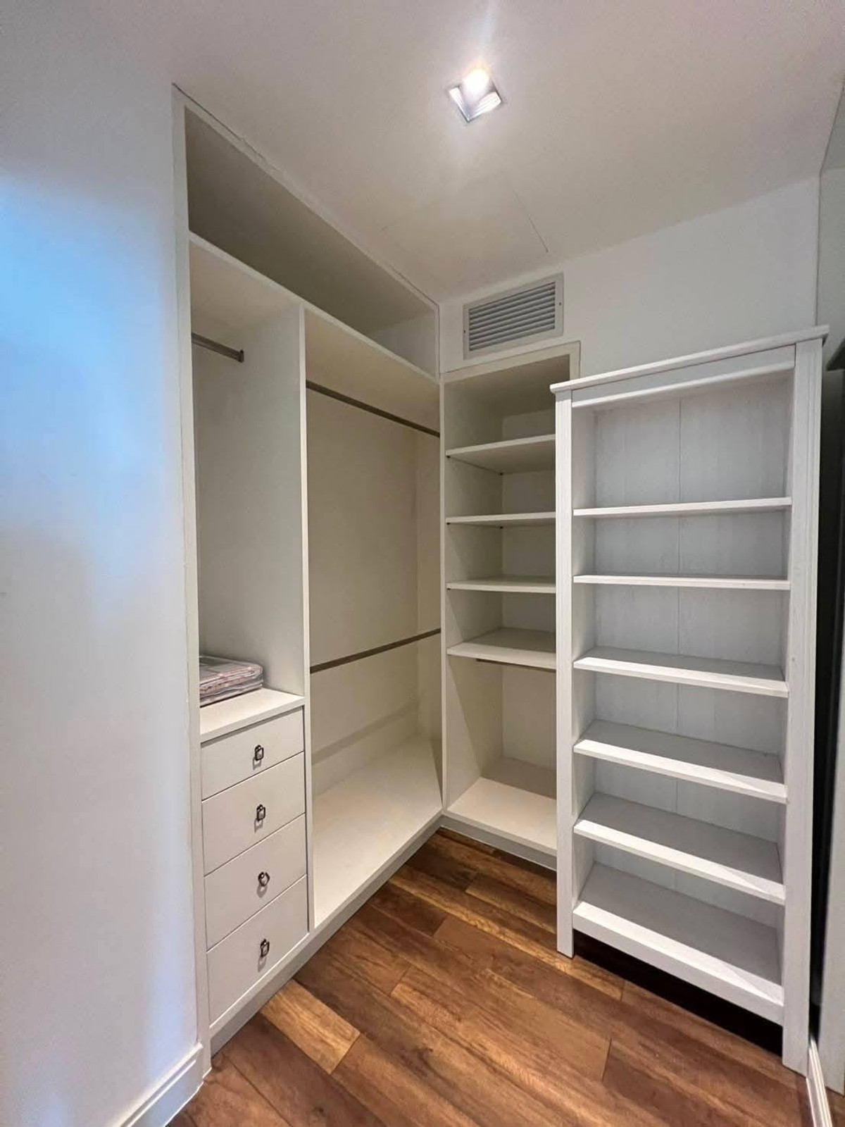 For RentCondoWitthayu, Chidlom, Langsuan, Ploenchit : Athenee Residence the luxury condo (BTS Ploenchit)