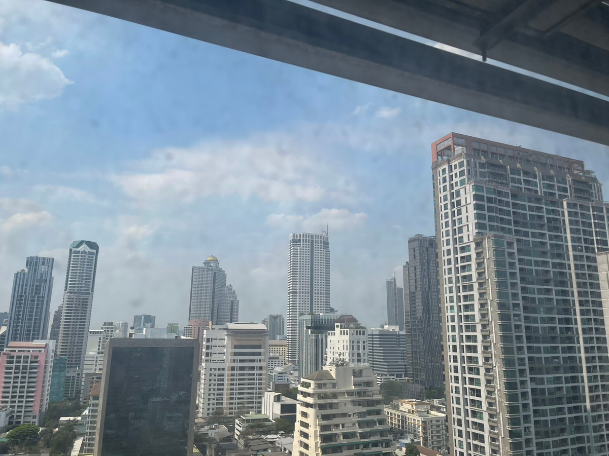 For SaleCondoSilom, Saladaeng, Bangrak : Condo room for sale Silom Suite (Sathorn 12)