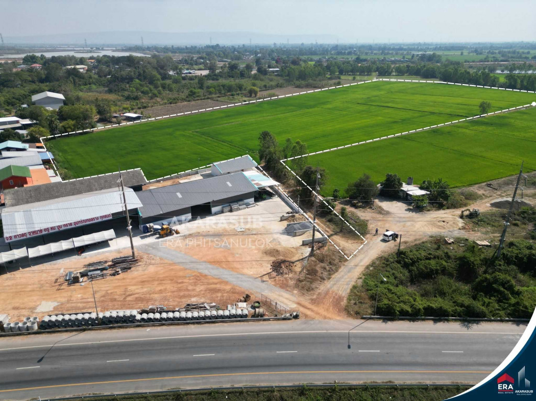 For SaleLandPhitsanulok : Land for sale, 35 rai 3 ngan 20 square wah, located on the Phitsanulok bypass road, opposite Phitsanulok University.