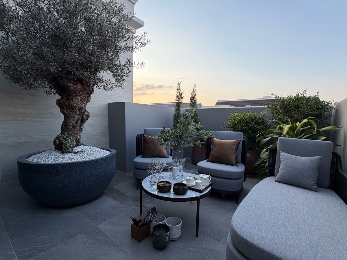 For SaleHousePattanakan, Srinakarin : Connoiseur Phatthanakan, located at the beginning of Soi Phatthanakan 32, fully furnished, last house. If interested, you can negotiate the price.