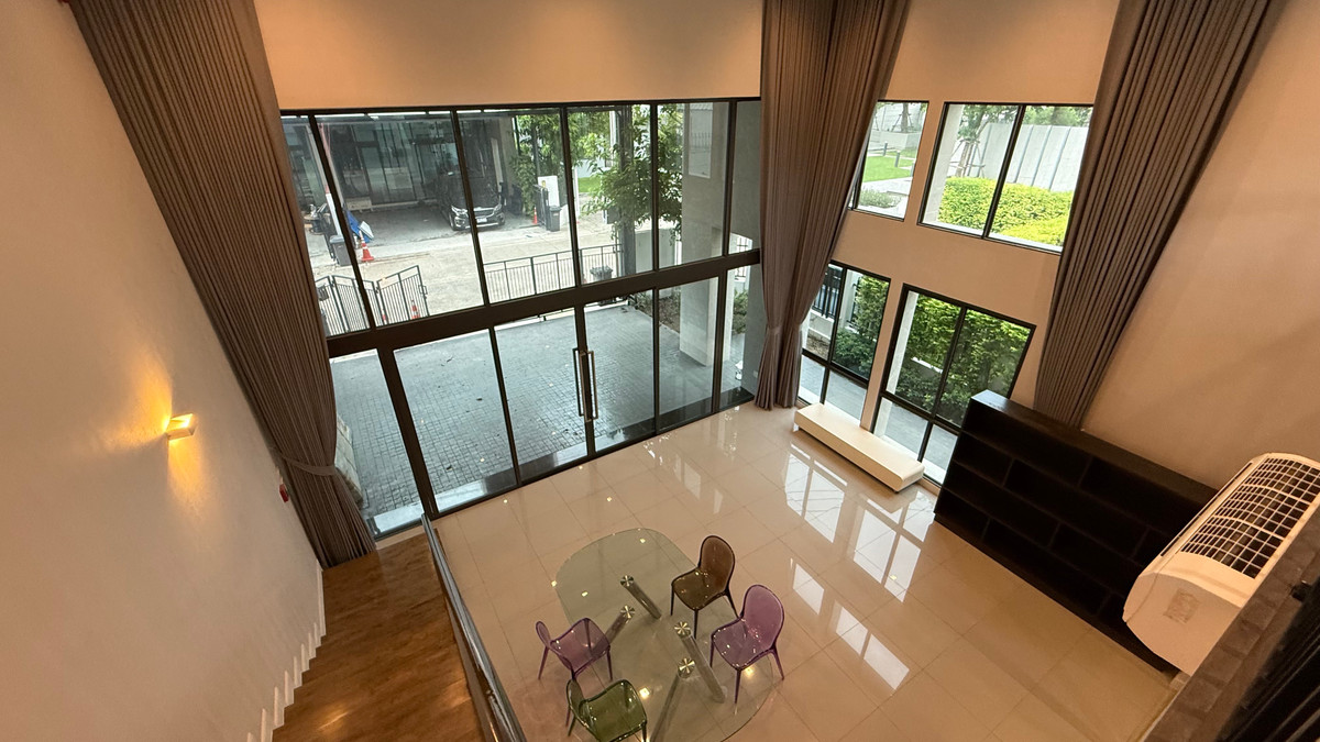 For RentHome OfficeLadprao101, Happy Land, The Mall Bang Kapi : Headquarters Ekamai - Ladprao / 4 Bedrooms (FOR RENT) TPM320