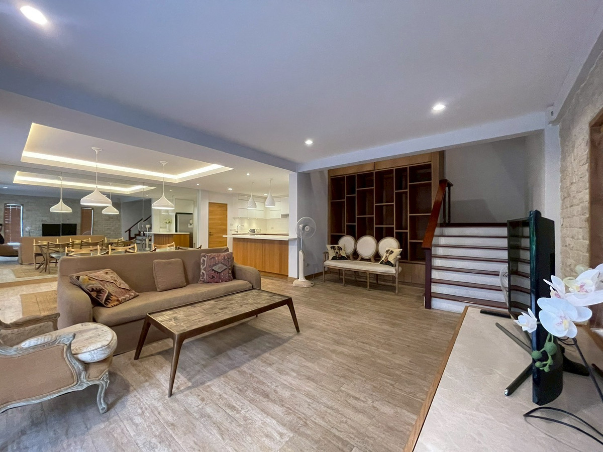 HousePattanakan, Srinakarin : For sale/rent, beautiful house ready to move in, 3 floors, 4 bedrooms, Panya Pattanakarn Village, size 58 sq m, usable area 350 sq m.