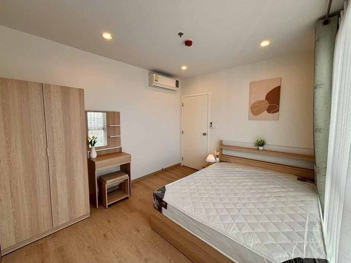 CondoThaphra, Talat Phlu, Wutthakat : For Rent / Sale – IDEO Sathorn–Thapra
Connected to BTS Pho Nimit 🏢🚆
✨ 2 Bedrooms | 1 Bathroom
📐 Size: 45 sq.m. | High Floor 
🚗 Parking: up to 2 cars
Phat: 064-642-8664
Nui: 094-624-2014